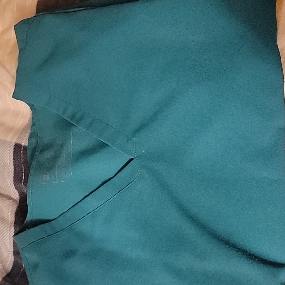 Figs hunter green technical top